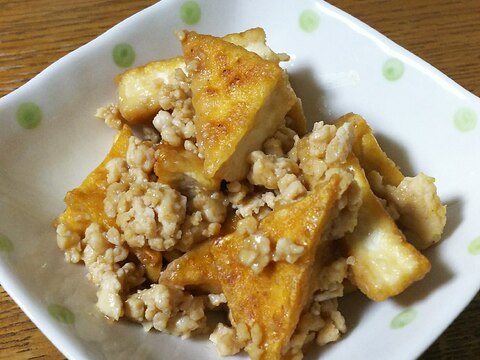 厚揚げと鶏ミンチのオイスターソース炒め